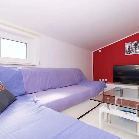 In Okrug Gornji 26579 Apartment