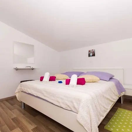 In Okrug Gornji 26579 Trogir