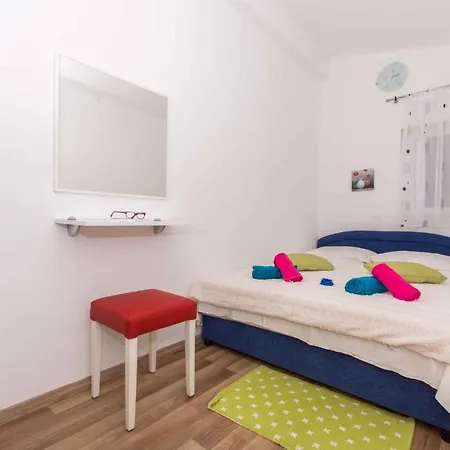 In Okrug Gornji 26579 Apartment Trogir